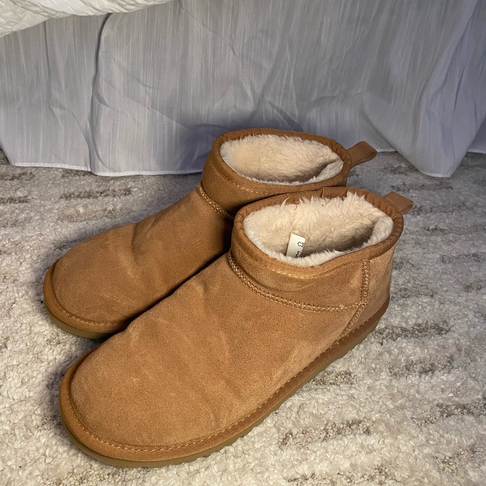 Mini Boots - Picture 3 of 4